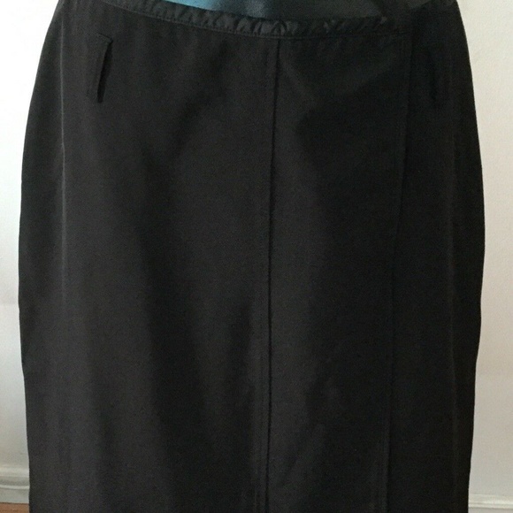 PRADA Pre owned black short skirt made in ITALY - Picture 4 of 5